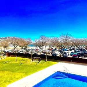 Appartement Beautiful 75m2 With View At The Beach, Pool, Parking, Roses
