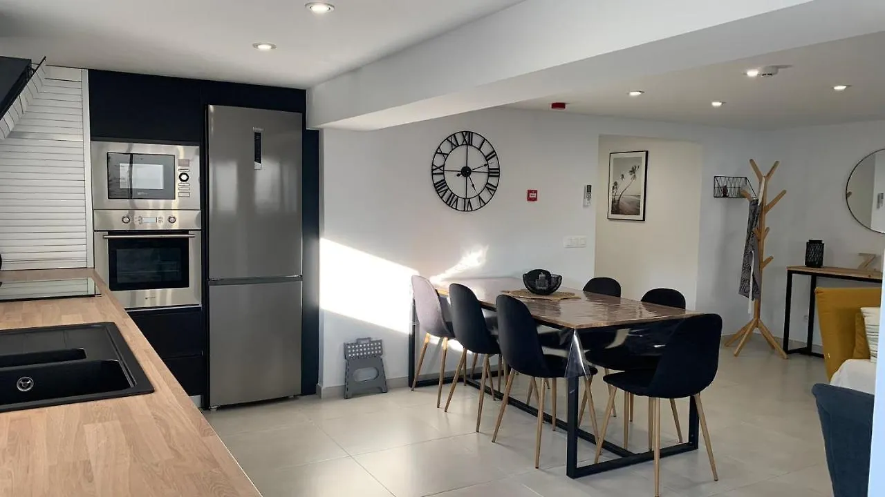 Rodhes Playa B-1 Apartment Roses